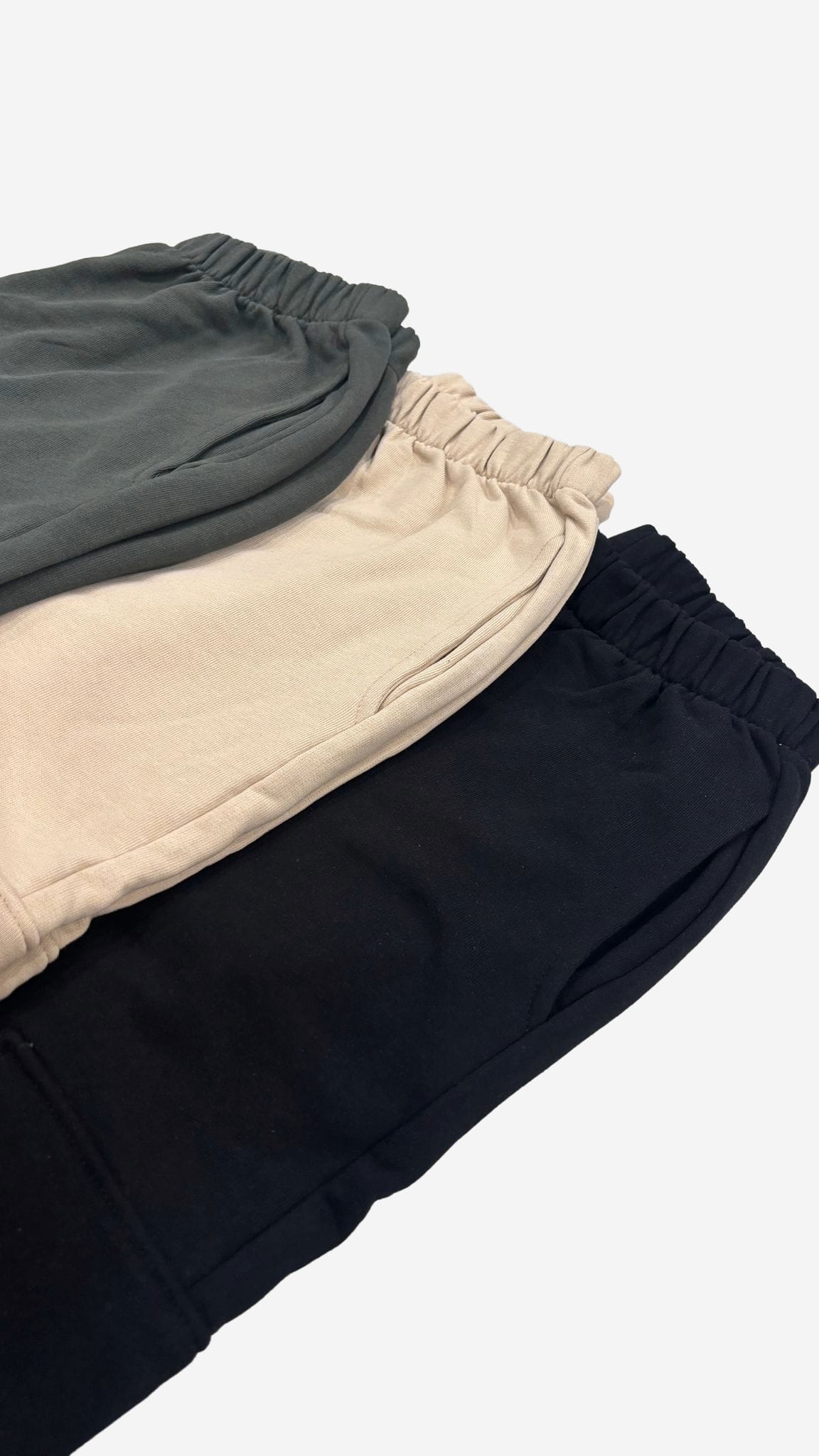 Pantalone tuta con tasche